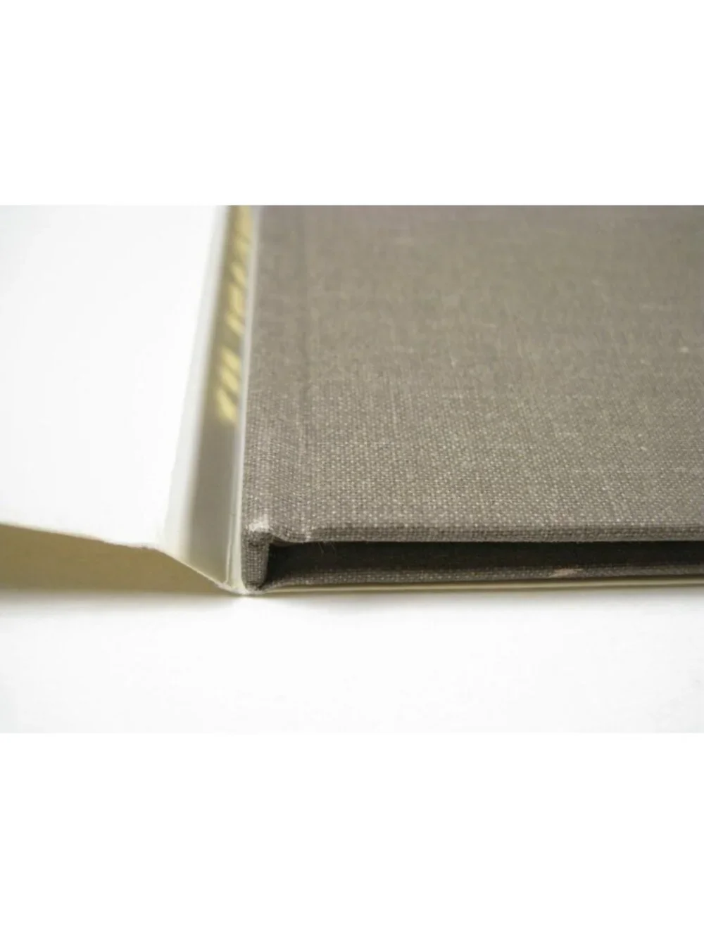 N/A dust jacket